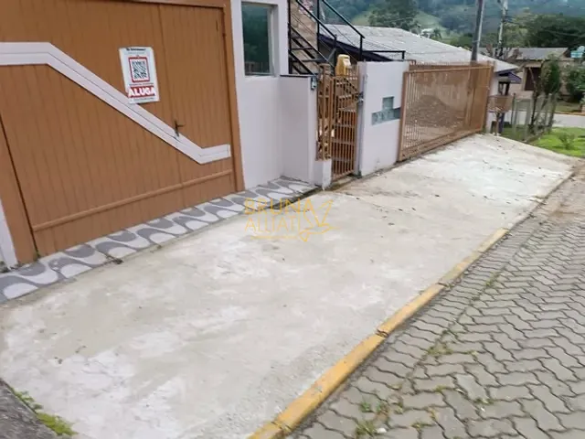 Apartamento 2 quartos e 2 banheiros, para alugar, no bairro Centro em Nova Hartz