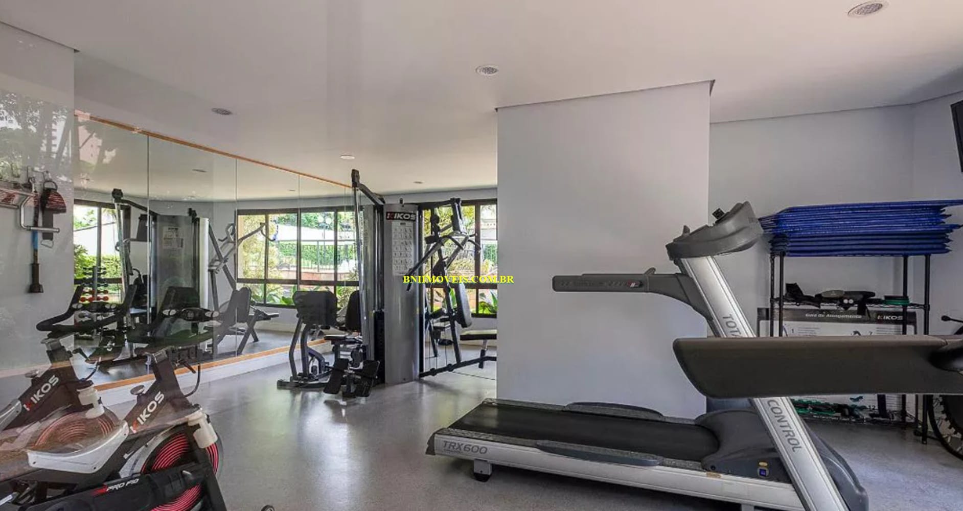 Apartamento para alugar com 4 quartos, 132m² - Foto 3