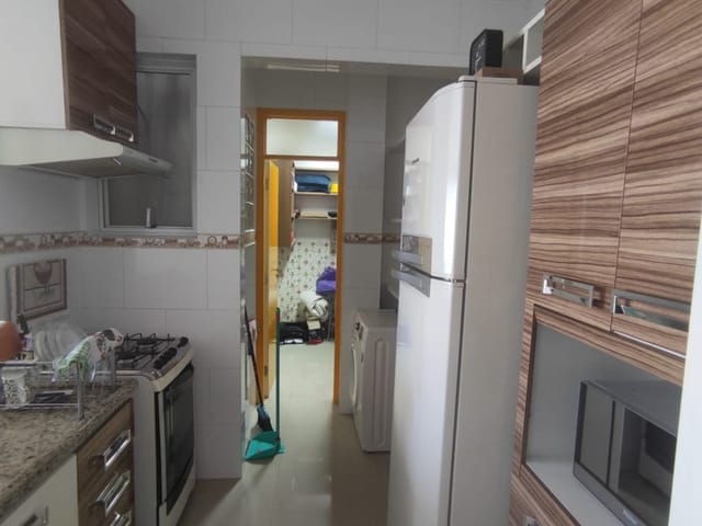 Apartamento 1 quarto e 1 banheiro, à venda ou para alugar, no bairro Centro em Florianópolis