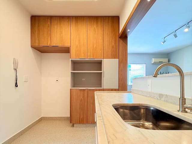 2 QUARTOS REFORMADO E PRONTO NO BARRO VERMELHO