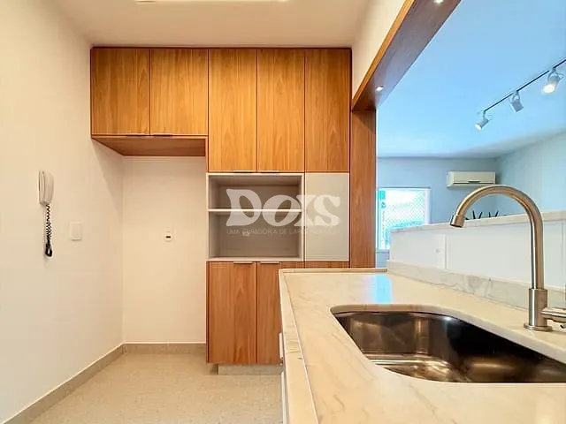 Apartamento 2 quartos e 2 banheiros, à venda, no bairro Barro Vermelho em Vitória