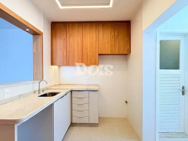 Apartamento 2 quartos e 2 banheiros, à venda, no bairro Barro Vermelho em Vitória