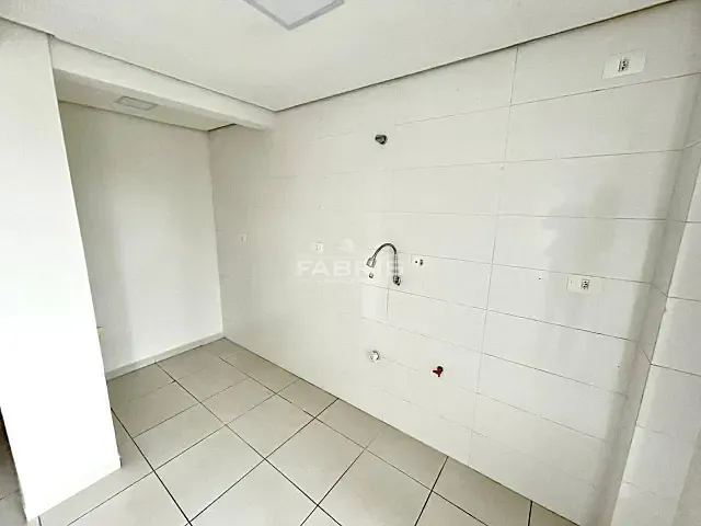 Apartamento 3 quartos e 2 banheiros, para alugar, no bairro Centro em Campo Largo