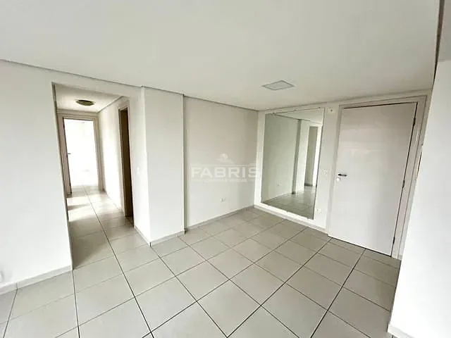 Apartamento 3 quartos e 2 banheiros, para alugar, no bairro Centro em Campo Largo