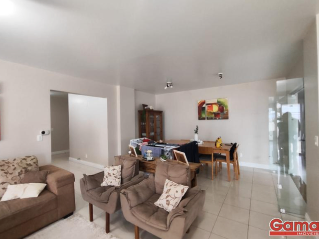 Apartamento com 280m² 3 quartos e 2 banheiros, à venda, no bairro Centro em Nova Prata