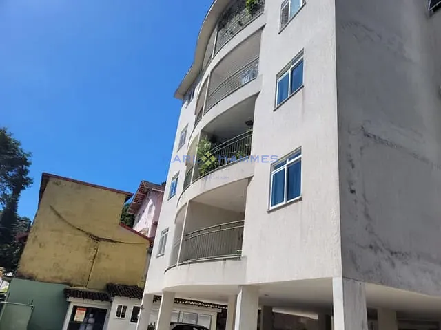 Apartamento com 75m² 2 quartos e 3 banheiros, à venda, no bairro Quitandinha em Petrópolis