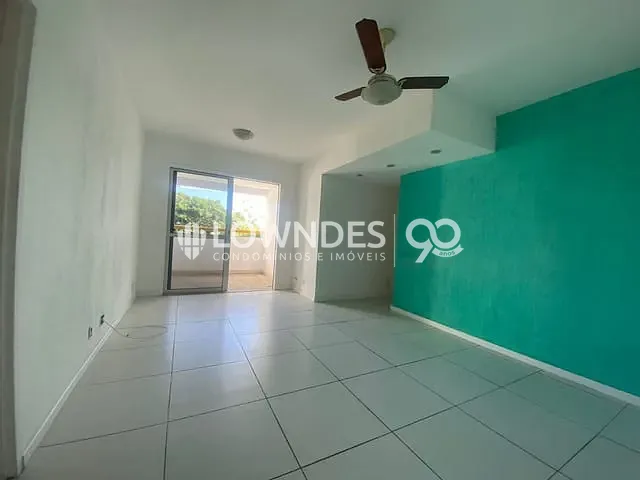 Apartamento 2 quartos e 1 banheiro, à venda, no bairro Freguesia (Jacarepaguá) em Rio De Janeiro