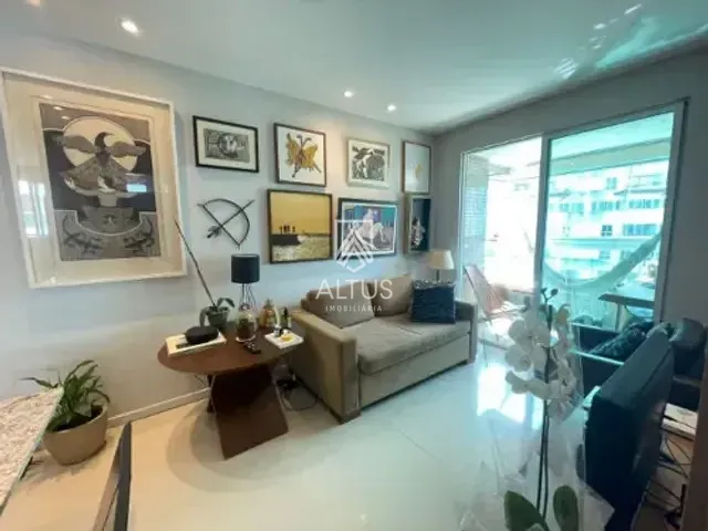 Apartamento 1 quarto e 1 banheiro, à venda, no bairro Rio Vermelho em Salvador