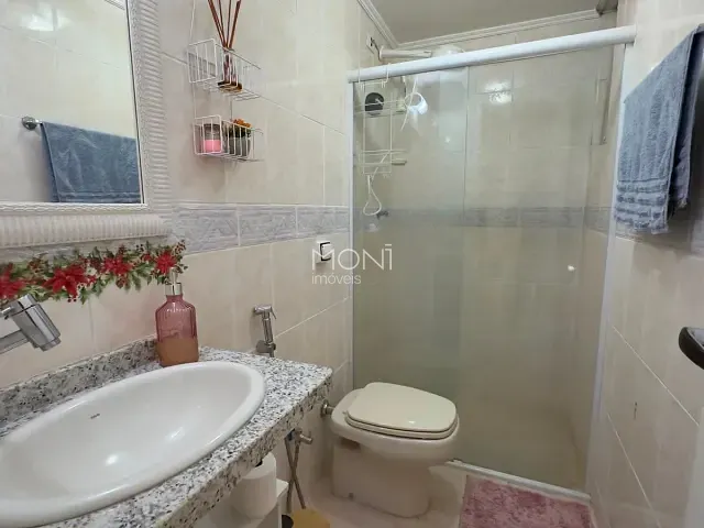 Apartamento 2 quartos e 2 banheiros, à venda, no bairro Guará I em Brasília
