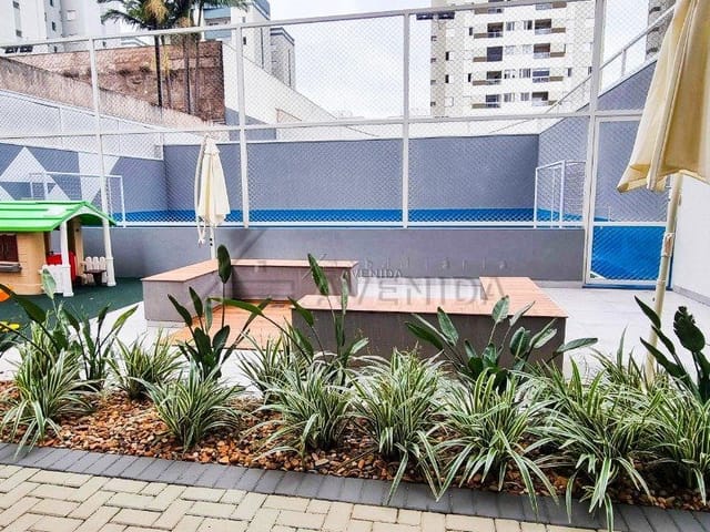 Apartamento com 80m² 3 quartos e 2 banheiros, à venda, no bairro São Vicente em Londrina