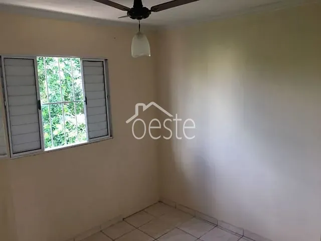 Apartamento com 45m² 2 quartos e 1 banheiro, à venda, no bairro Conjunto Habitacional Roberto Romano em Santa Bárbara D'Oeste
