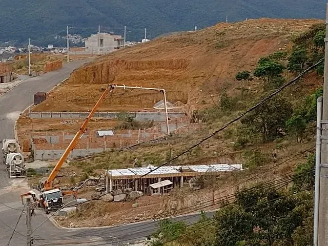 Apartamento com 70m² 2 quartos e 2 banheiros, à venda, no bairro Jardim Bandeirantes em Poços de Caldas