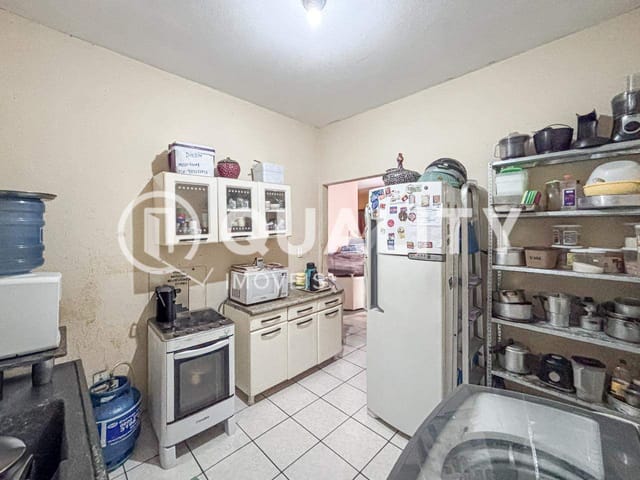 Apartamento 2 quartos e 1 banheiro, à venda, no bairro Vila Velha em Fortaleza
