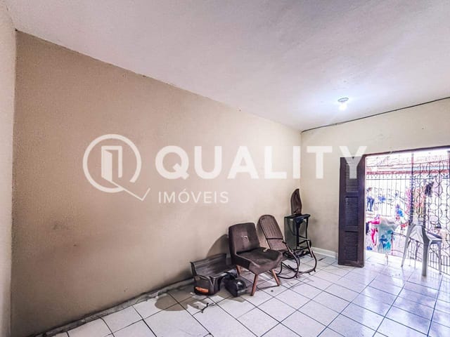 Apartamento 2 quartos e 1 banheiro, à venda, no bairro Vila Velha em Fortaleza