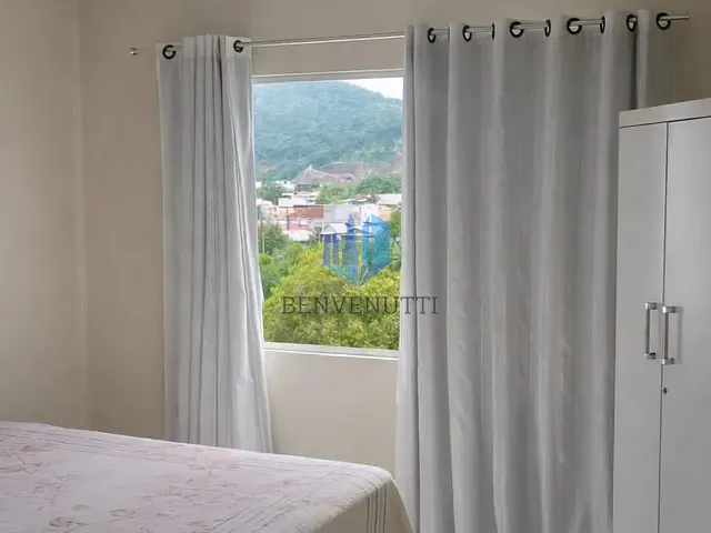 Apartamento 2 quartos e 1 banheiro, à venda, no bairro Cedro em Camboriú