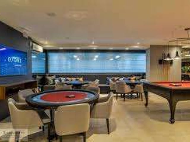 Apartamento com 102m² 2 quartos e 2 banheiros, à venda, no bairro Centro em Florianópolis