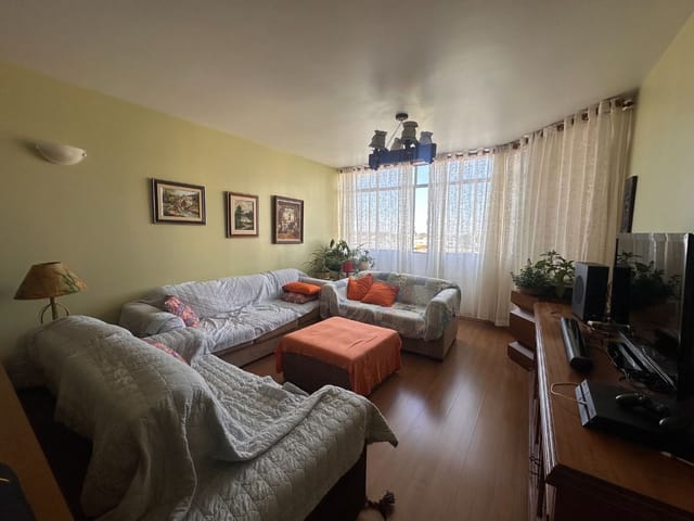 Apartamento com 180m² 3 quartos e 3 banheiros, à venda, no bairro Centro em Apucarana