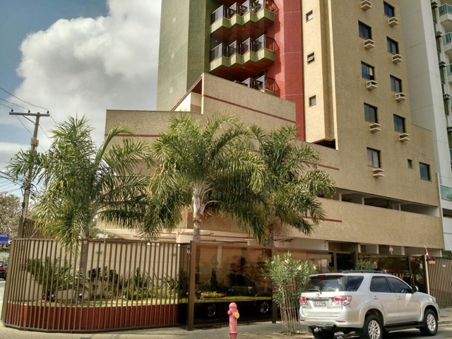 Apartamento 3 quartos e 2 banheiros, à venda ou para alugar, no bairro Centro em Campos dos Goytacazes