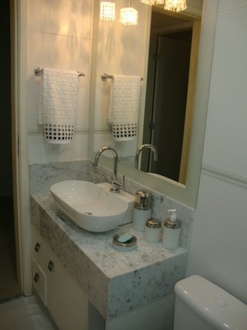 Apartamento 3 quartos e 2 banheiros, à venda ou para alugar, no bairro Centro em Campos dos Goytacazes