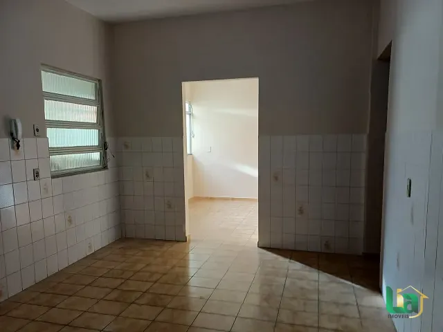 Apartamento 2 quartos e 1 banheiro, para alugar, no bairro Barra em Muriaé