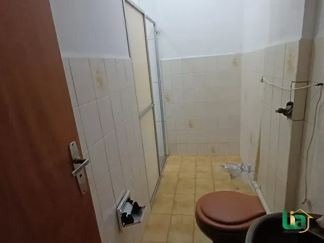 Apartamento 2 quartos e 1 banheiro, para alugar, no bairro Barra em Muriaé