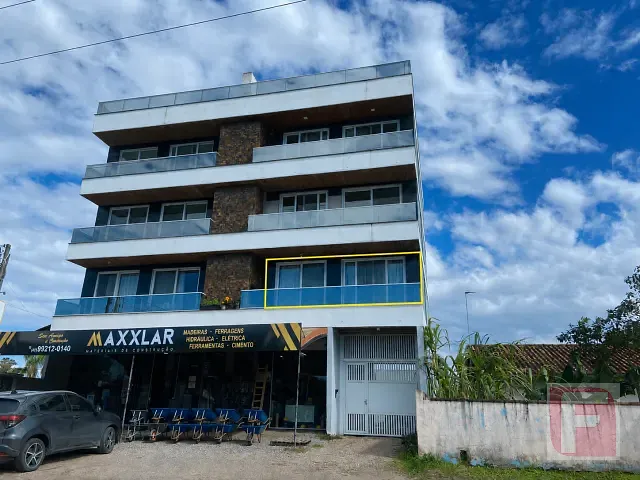 Apartamento 2 quartos e 1 banheiro, para alugar, no bairro Centro em Itapoá