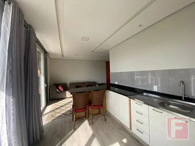 Apartamento 2 quartos e 1 banheiro, para alugar, no bairro Centro em Itapoá