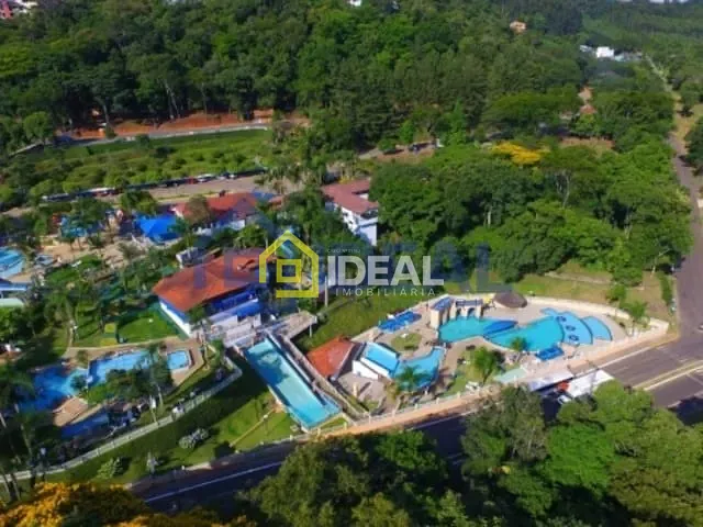 Apartamento 2 quartos e 2 banheiros, à venda, no bairro Balneário em Piratuba