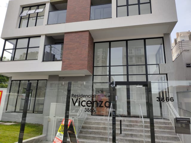 Apartamento 1 quarto e 1 banheiro, à venda, no bairro Portão em Curitiba
