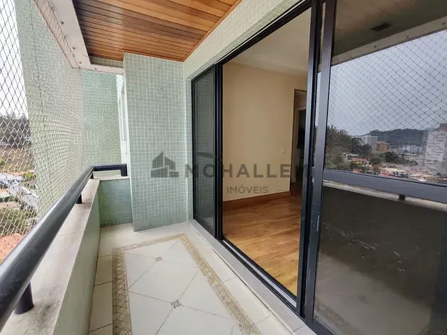 Apartamento com 185m² 3 quartos e 3 banheiros, à venda, no bairro Pinheirinho em Itajubá