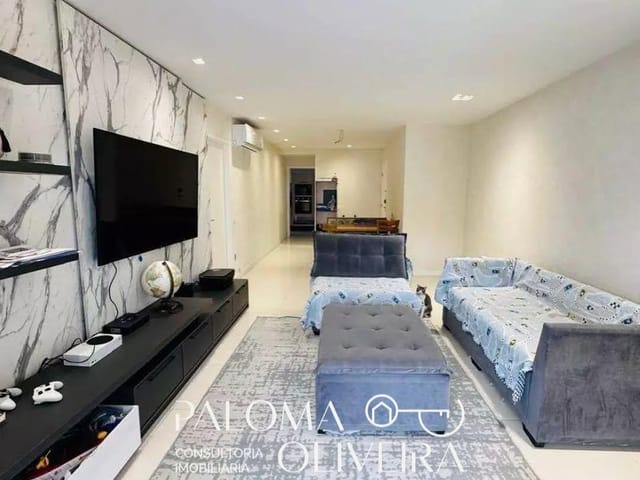 Apartamento 4 quartos e 1 banheiro, à venda ou para alugar, no bairro Barra da Tijuca em Rio de Janeiro