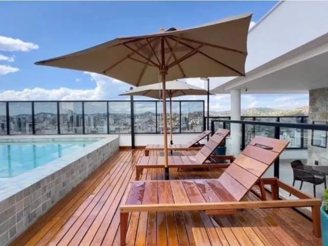 Apartamento 2 quartos e 2 banheiros, à venda, no bairro Granbery em Juiz de Fora