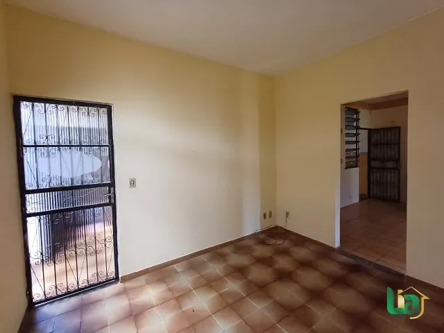 Apartamento 2 quartos e 1 banheiro, para alugar, no bairro Dornelas em Muriaé