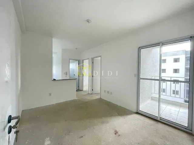 Apartamento 2 quartos e 1 banheiro, à venda, no bairro Avecuia do Alto em Porto Feliz