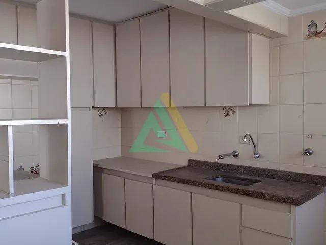 Apartamento 3 quartos e 2 banheiros, à venda, no bairro Vila Hamburguesa em São Paulo