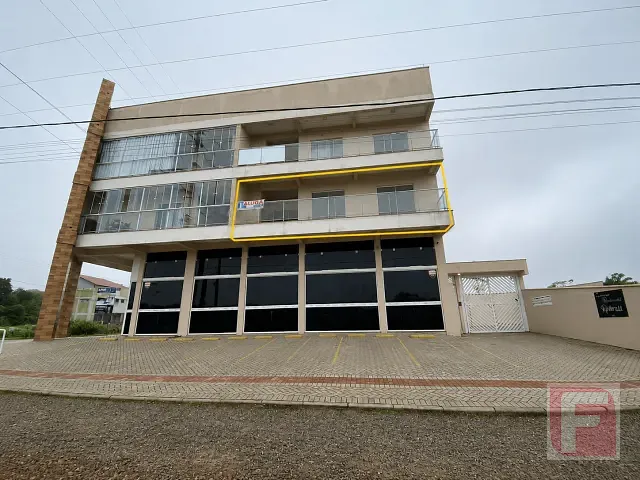 Apartamento 3 quartos e 1 banheiro, para alugar, no bairro Paese em Itapoá