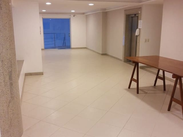 Apartamento com 251m² 4 quartos e 5 banheiros, à venda, no bairro Praia do Canto em Vitória