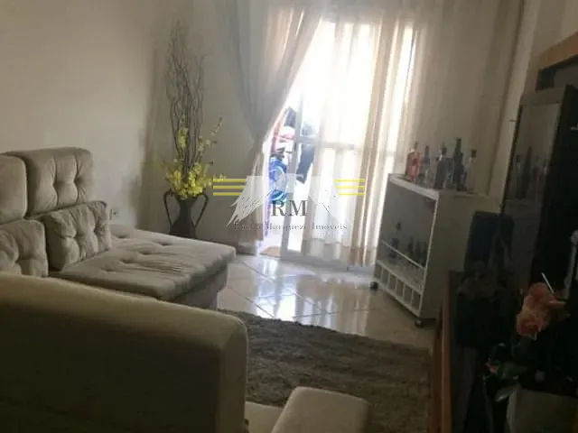 Apartamento 3 quartos e 1 banheiro, à venda, no bairro Maracanã em Praia Grande