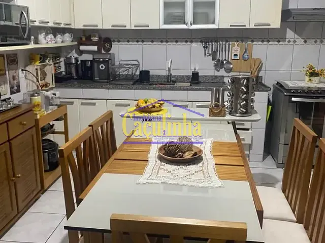 Apartamento 3 quartos e 1 banheiro, à venda, no bairro Centro em Barra do Piraí