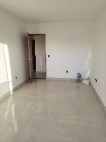 Apartamento 3 quartos e 2 banheiros, à venda, no bairro Village Rio das Ostras em Rio das Ostras