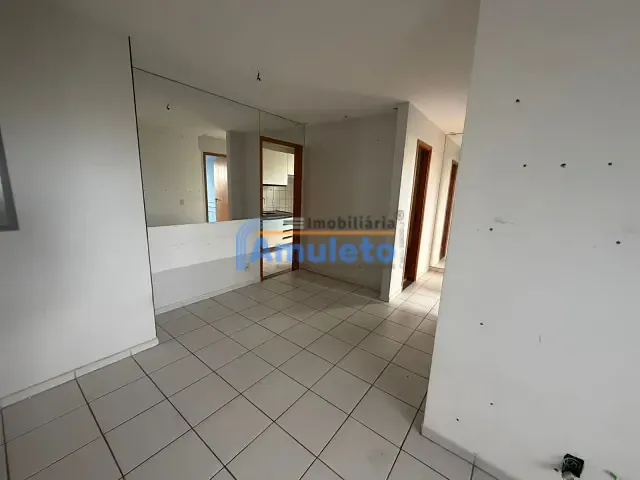 Apartamento 2 quartos e 2 banheiros, para alugar, no bairro Torre em Recife