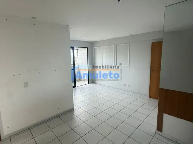 Apartamento 2 quartos e 2 banheiros, para alugar, no bairro Torre em Recife