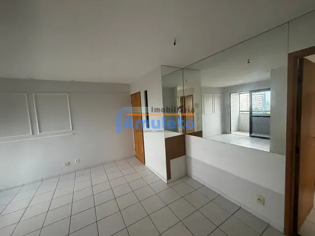 Apartamento 2 quartos e 2 banheiros, para alugar, no bairro Torre em Recife