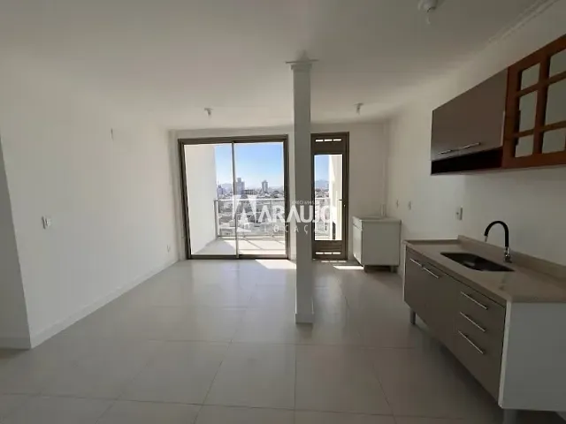 Apartamento 2 quartos e 2 banheiros, para alugar, no bairro São Vicente em Itajaí