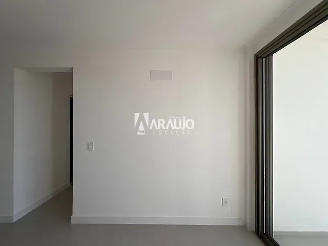 Apartamento 2 quartos e 2 banheiros, para alugar, no bairro São Vicente em Itajaí