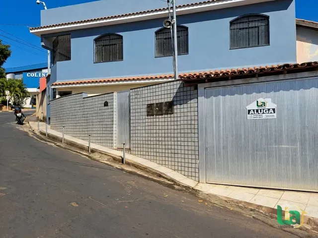 Apartamento 2 quartos e 1 banheiro, para alugar, no bairro Dornelas em Muriaé