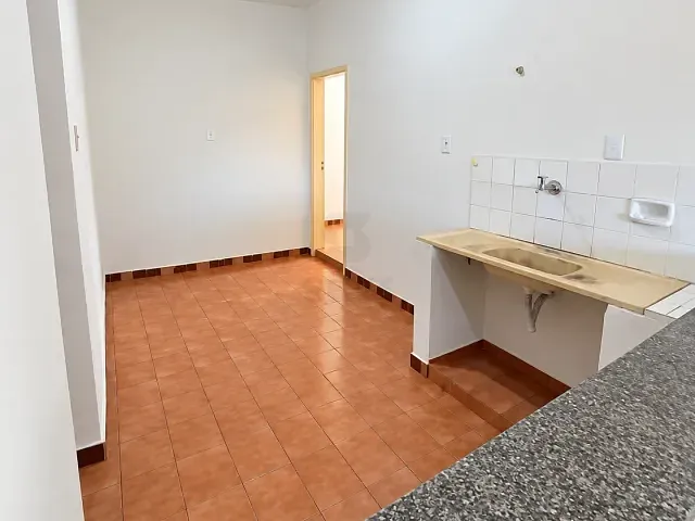Apartamento 2 quartos e 1 banheiro, para alugar, no bairro Centro em Paulo Afonso