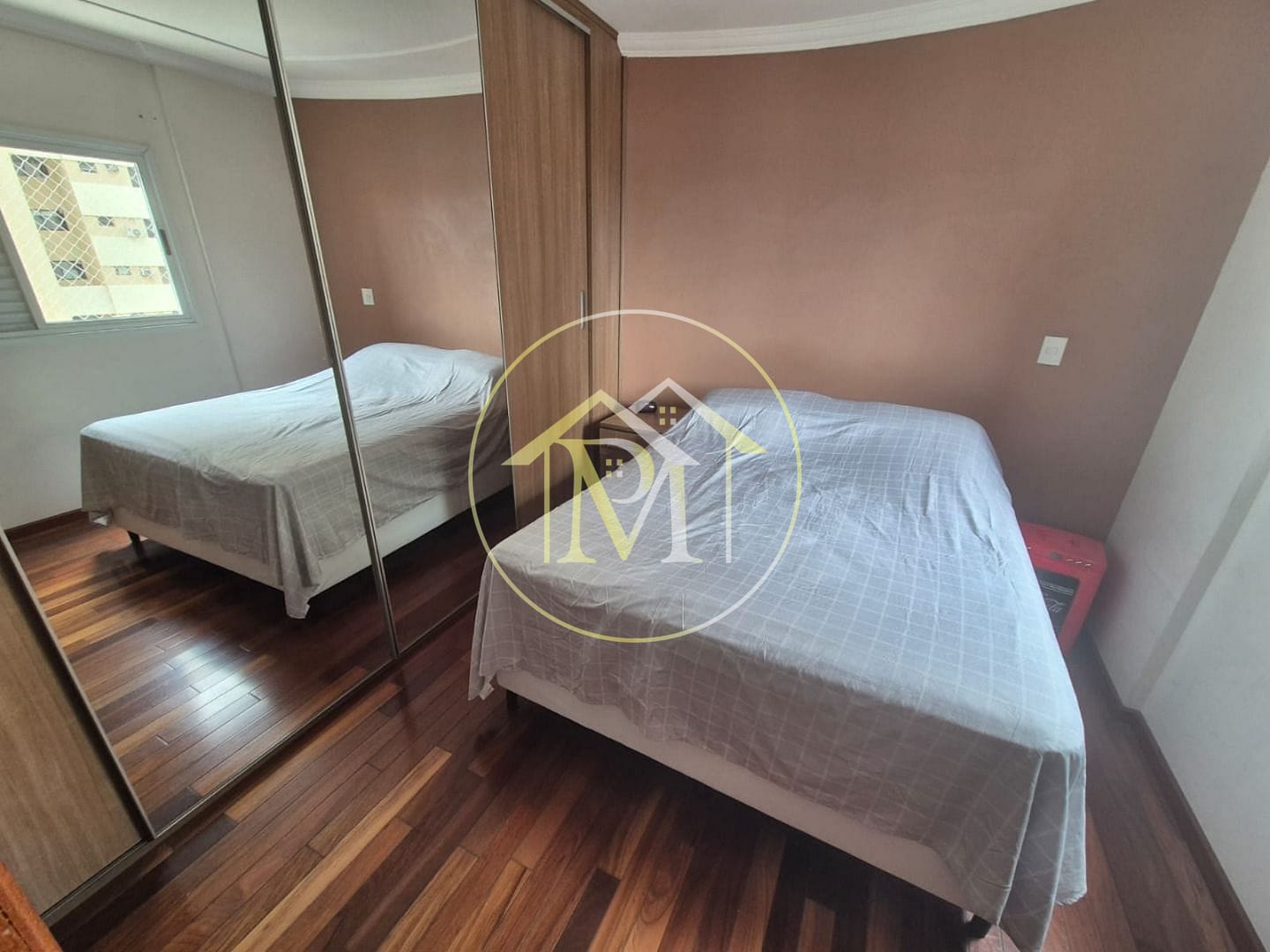 Apartamento à venda com 3 quartos, 96m² - Foto 9