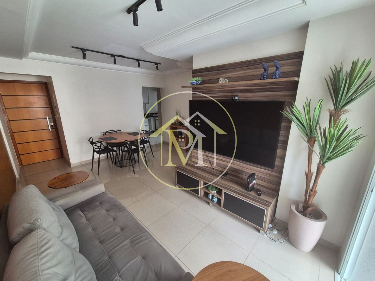 Apartamento à venda com 3 quartos, 96m² - Foto 4