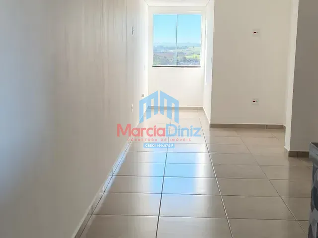 Apartamento 2 quartos e 1 banheiro, para alugar, no bairro Centro em Ituverava